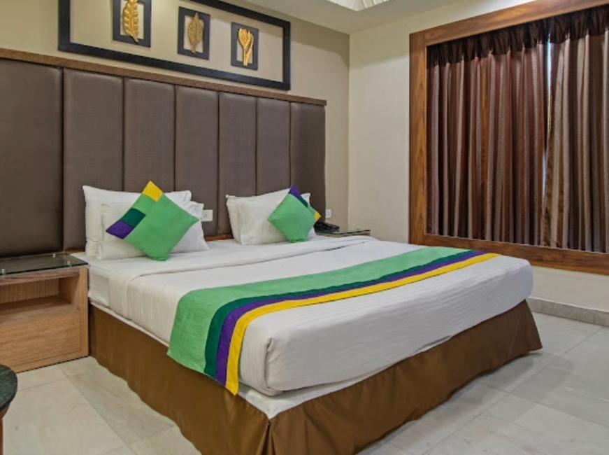 Hotel Imperial Park Sector 45 Gurgaon Exterior photo