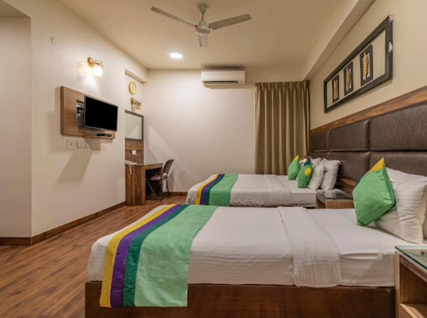 Hotel Imperial Park Sector 45 Gurgaon Exterior photo